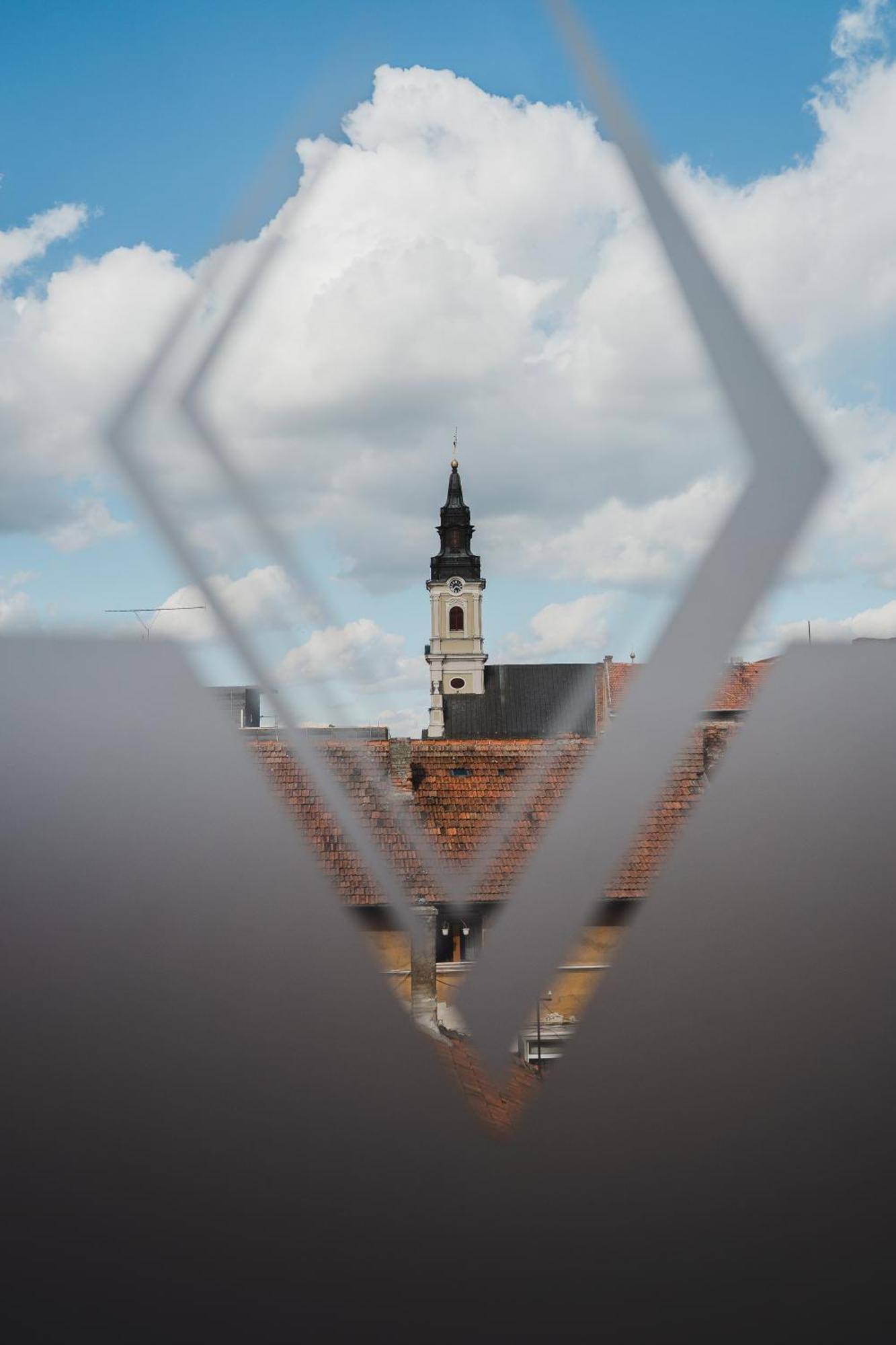 Caro Boutique Hotel Oradea Exterior photo